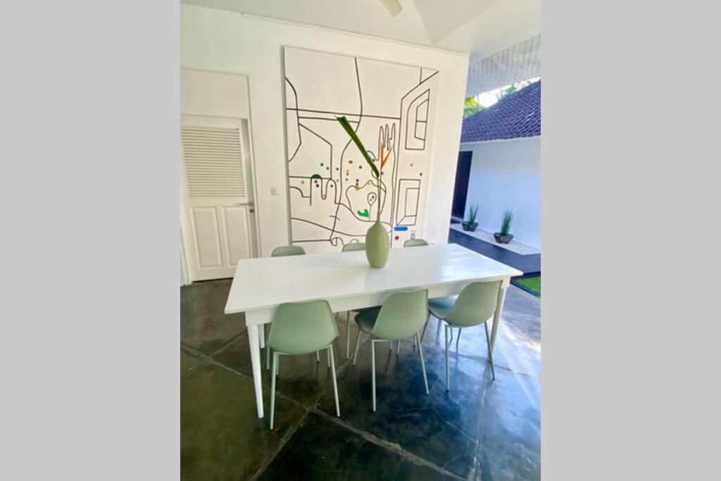 Villa Lola Seminyak Exterior foto